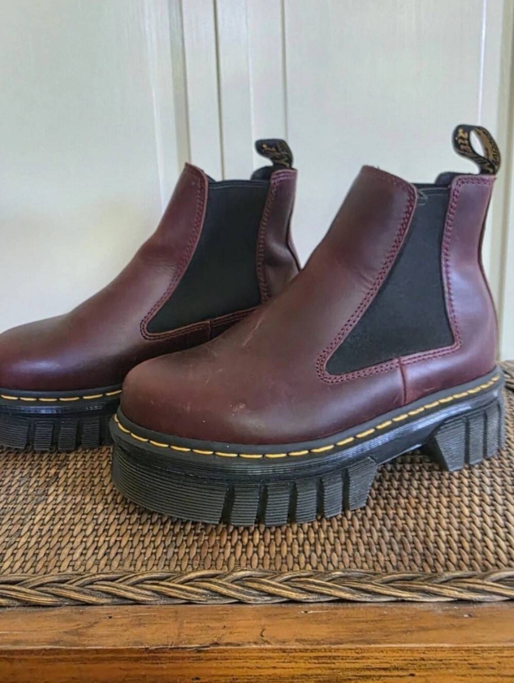 Dr. Marten Audrick Chelsea Maroon Leather Platform Boots Size 7